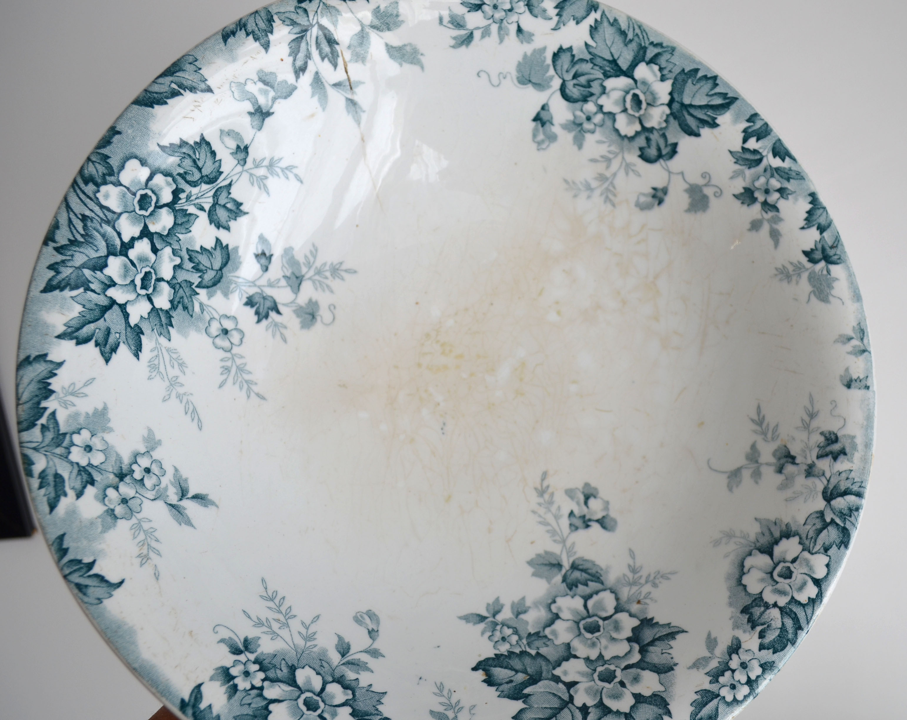 Compotier terre de fer model Marie Louise St Amand and Hamage