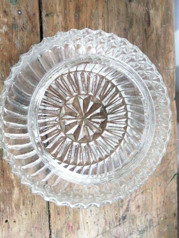 1 Pretty Original Glass Ceiling Globe molded year 50