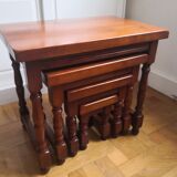 Set of nesting tables