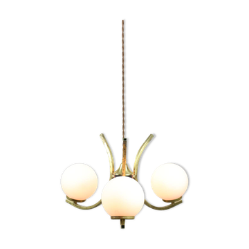 Lustre mid-century en laiton et opaline, italie