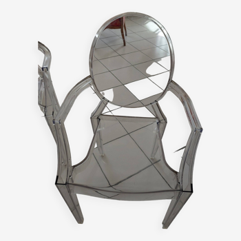 Stark plexiglass armchairs