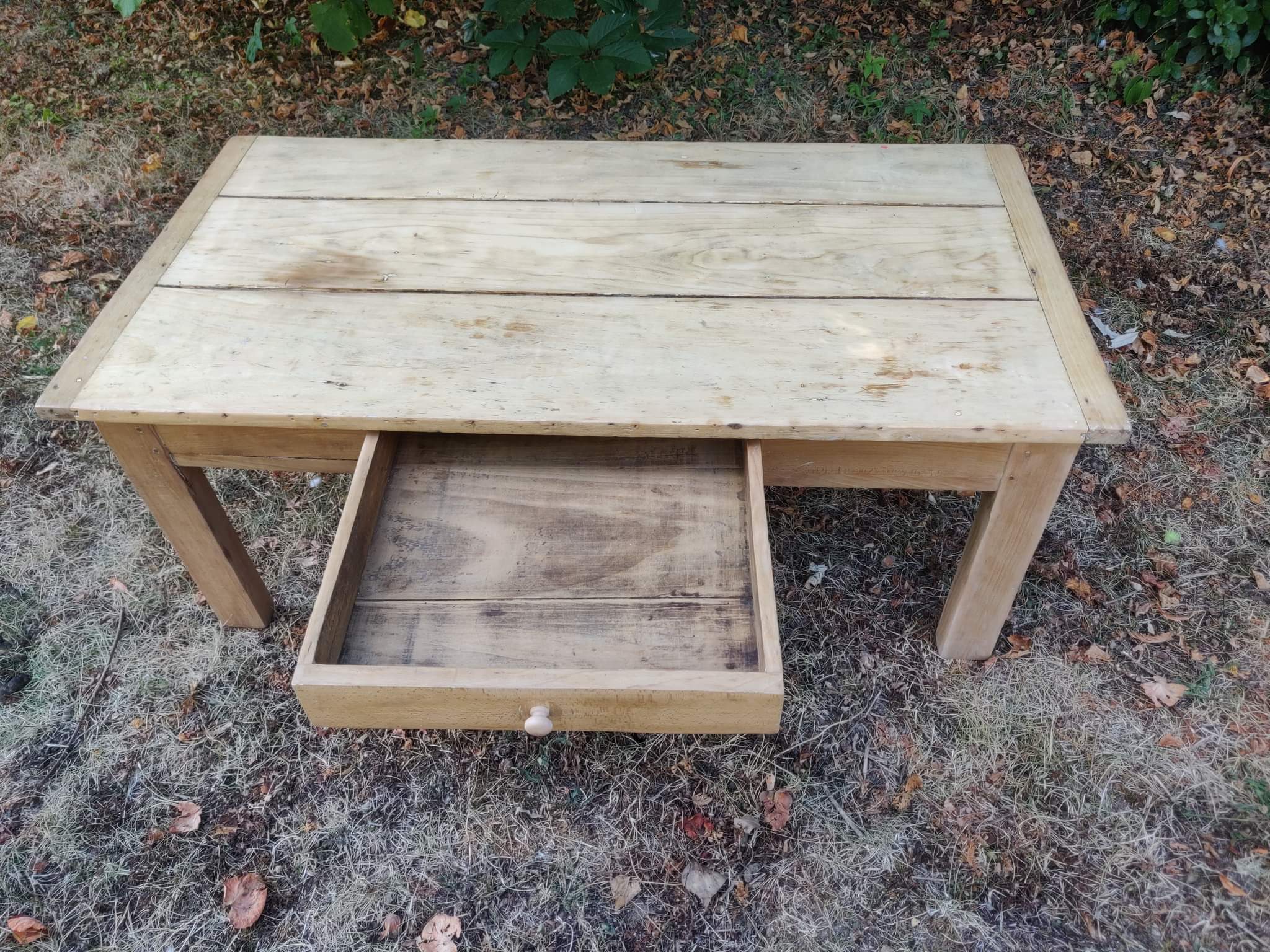 Old country coffee table