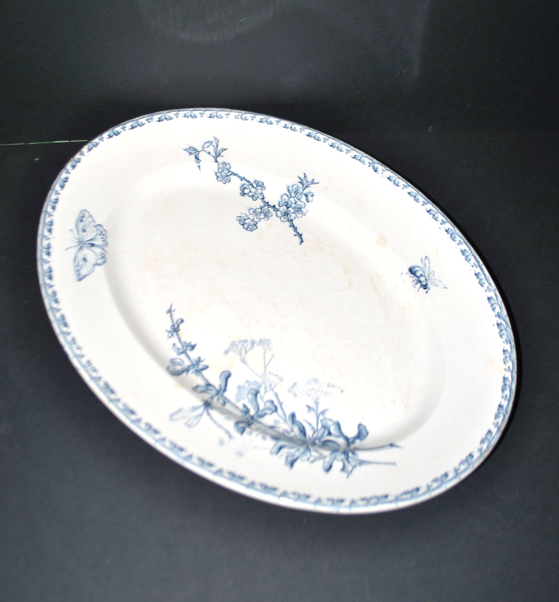 Carmen oval earthenware dish U&C Sarreguemines butterfly 35.5cm