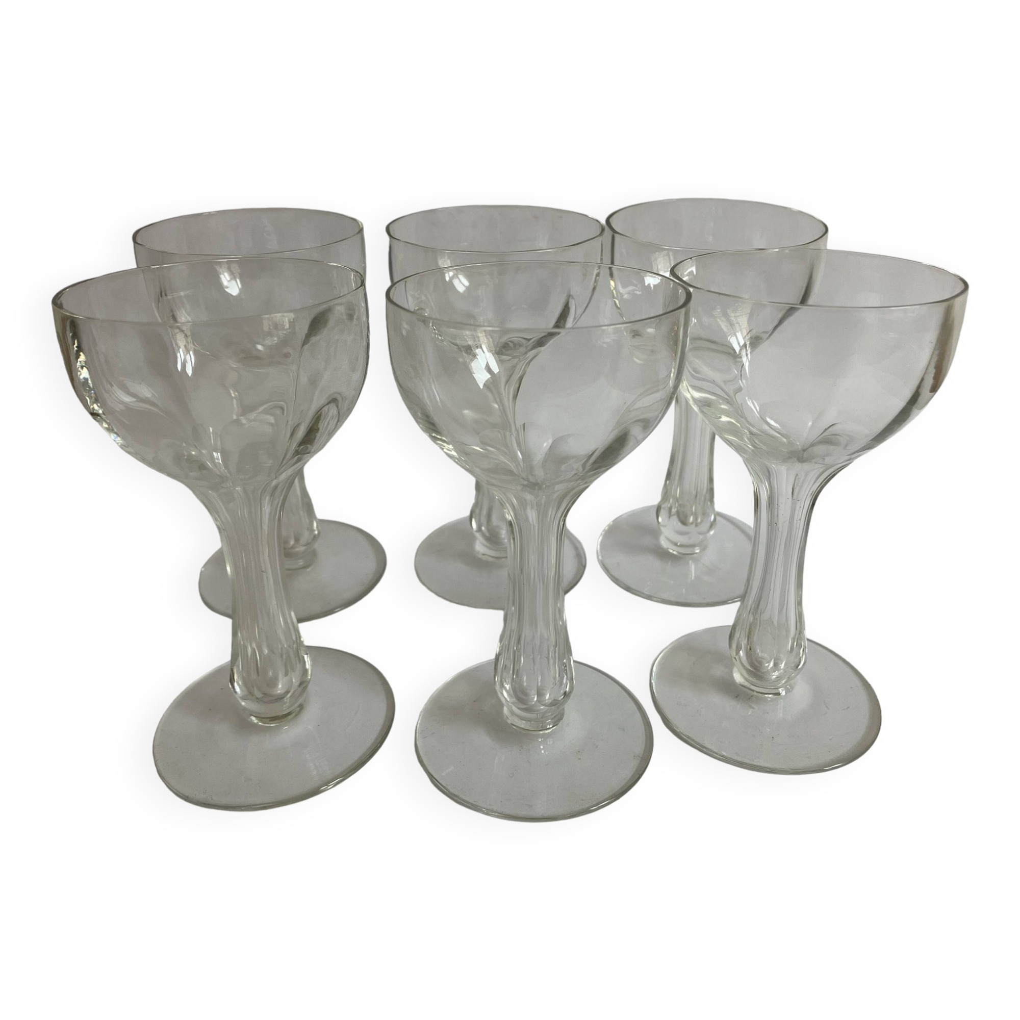 6 hollow-stemmed champagne glasses