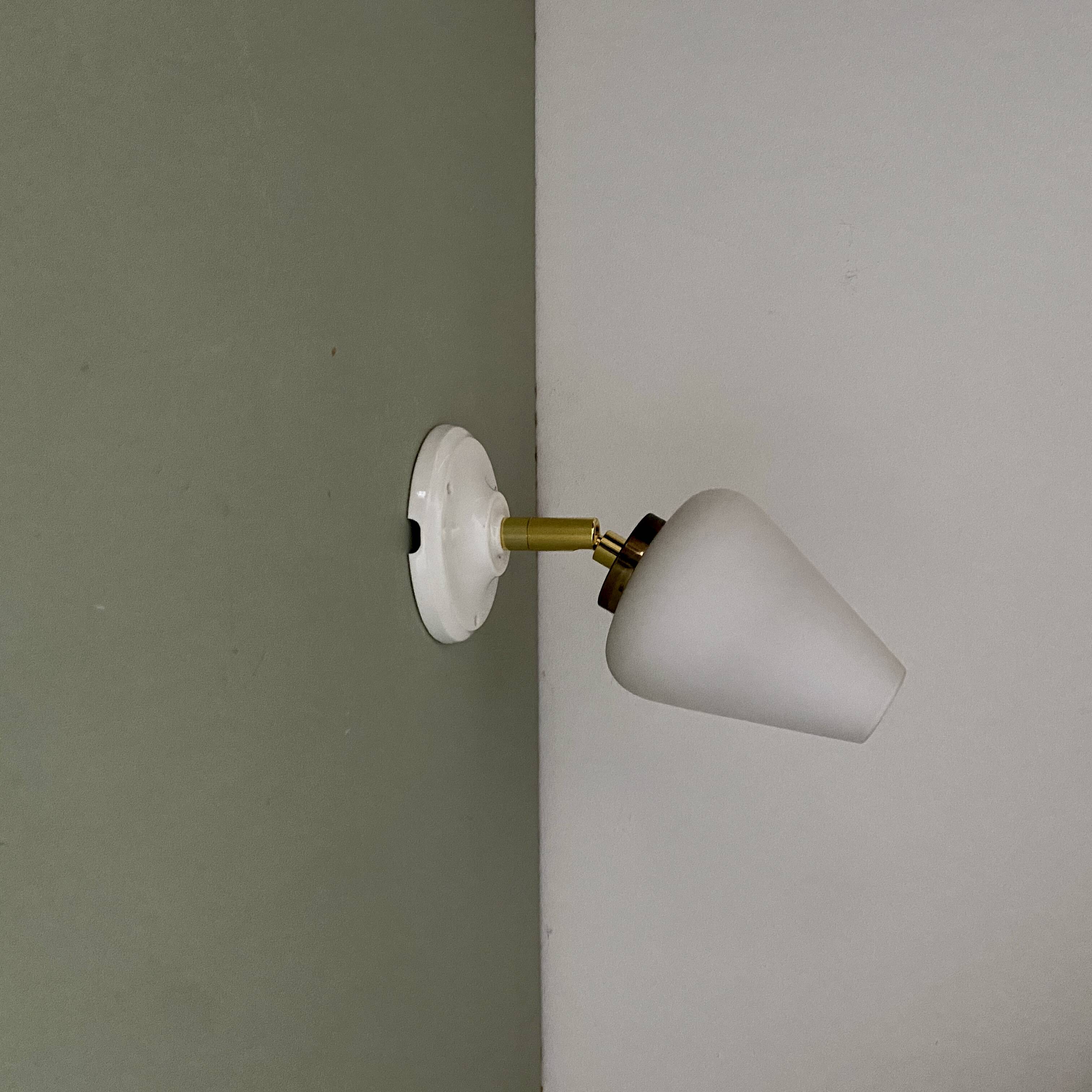 Vintage tulip wall light in white opaline