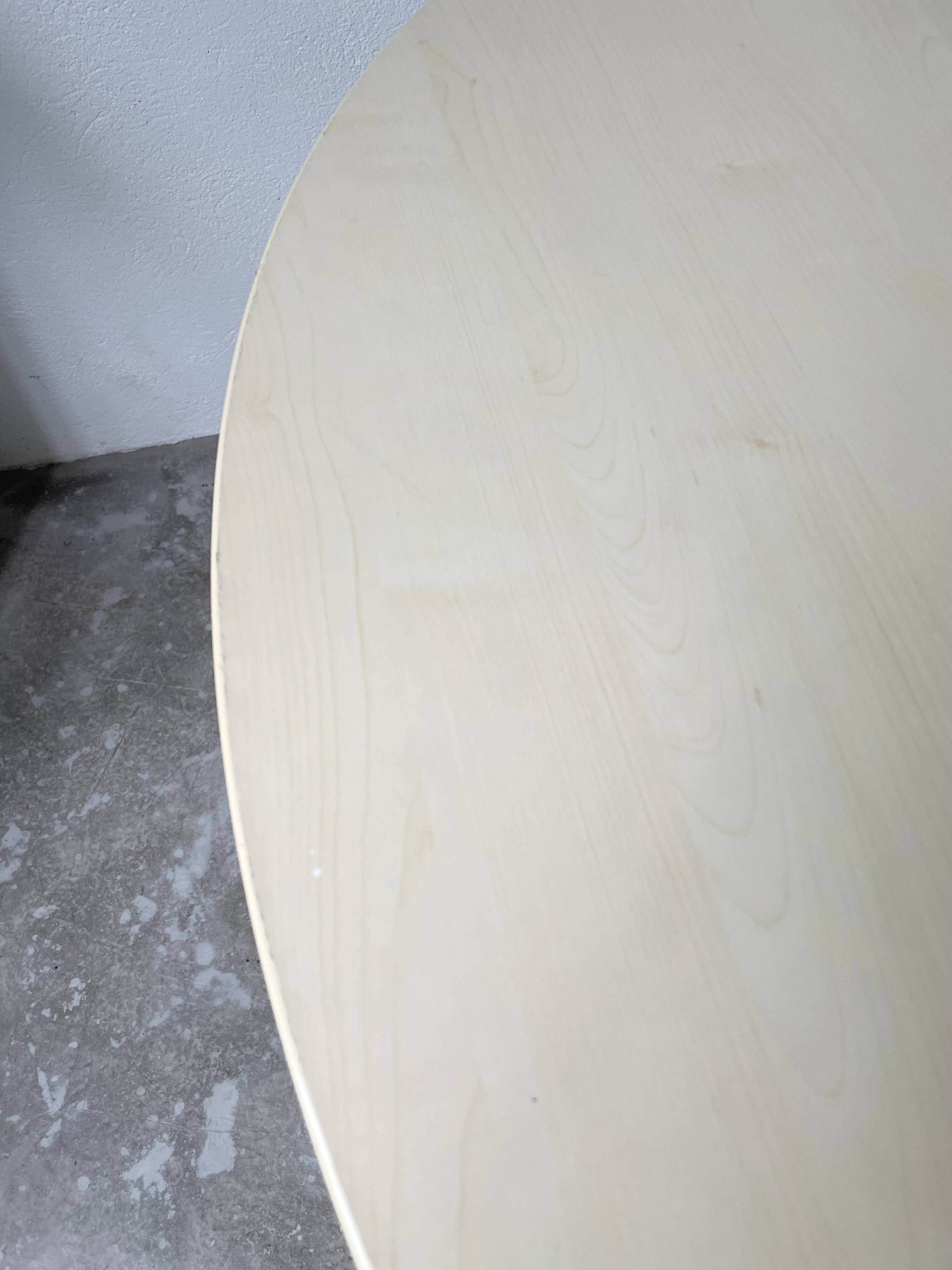 Tecno Nomos Round Table Brushed Metal