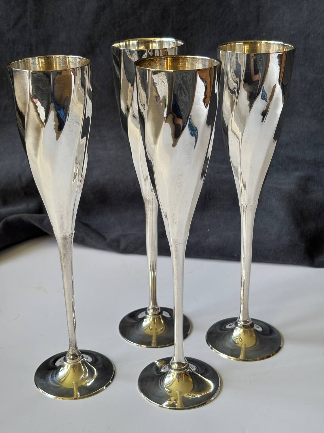Flûtes à champagne art déco en métal argenté