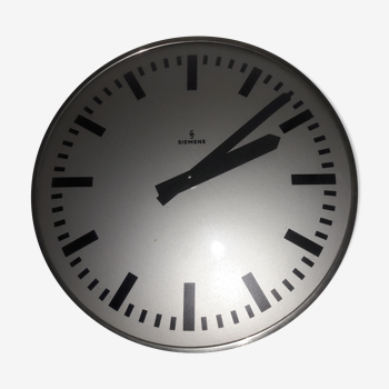 Siemens industrial clock