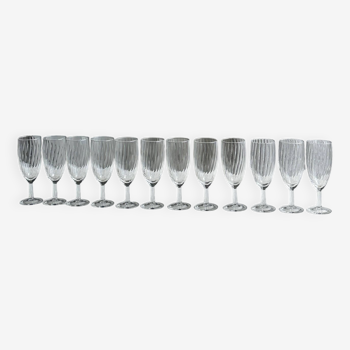 Set of 12 ribbed champagne flutes France