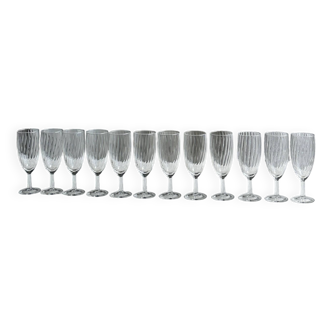 Set of 12 ribbed champagne flutes France