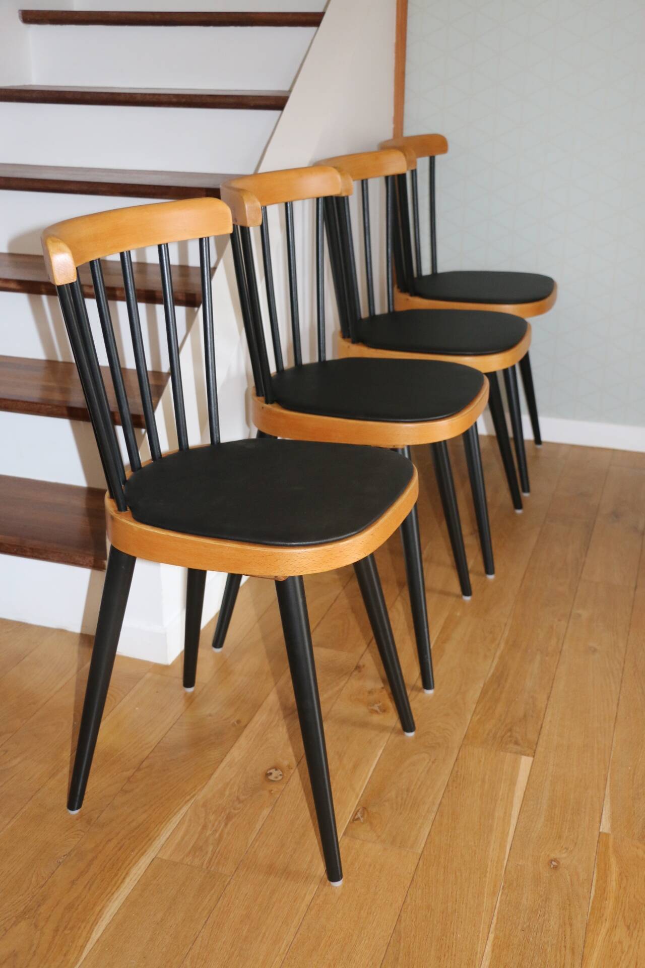 4 Baumann 740G chairs light beech black skai