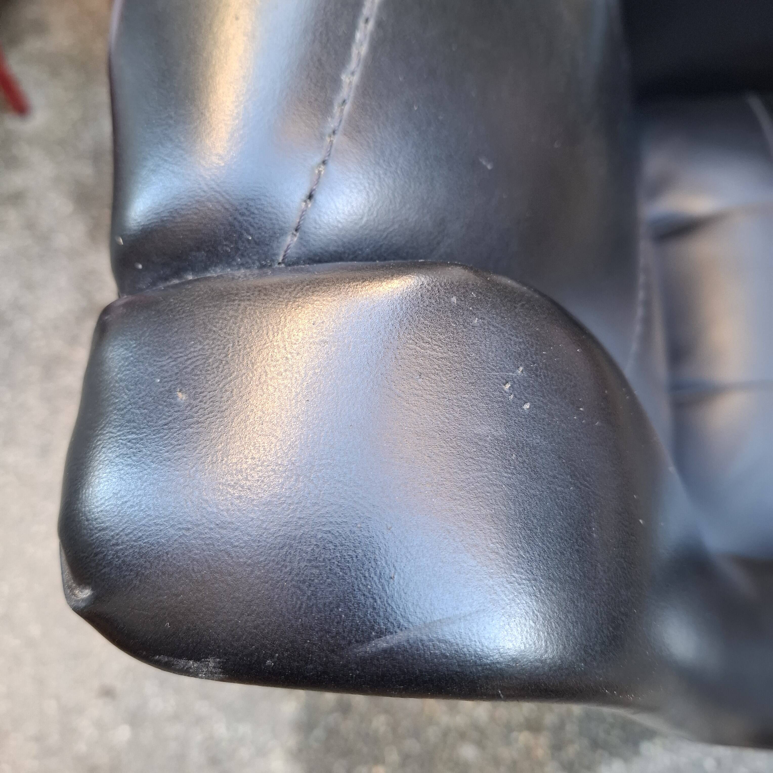 Set of 2 black Erton armchairs