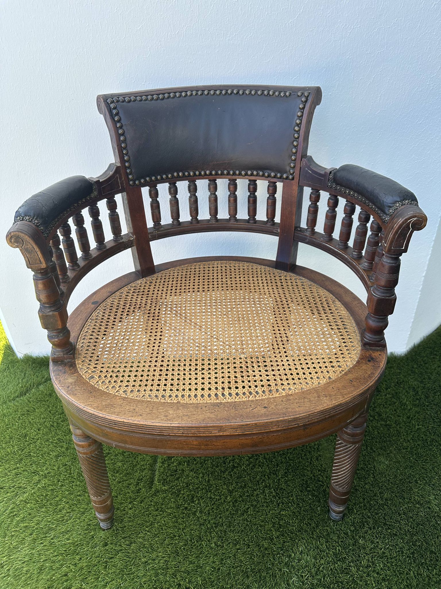 Napoleon III office chair in solid wood