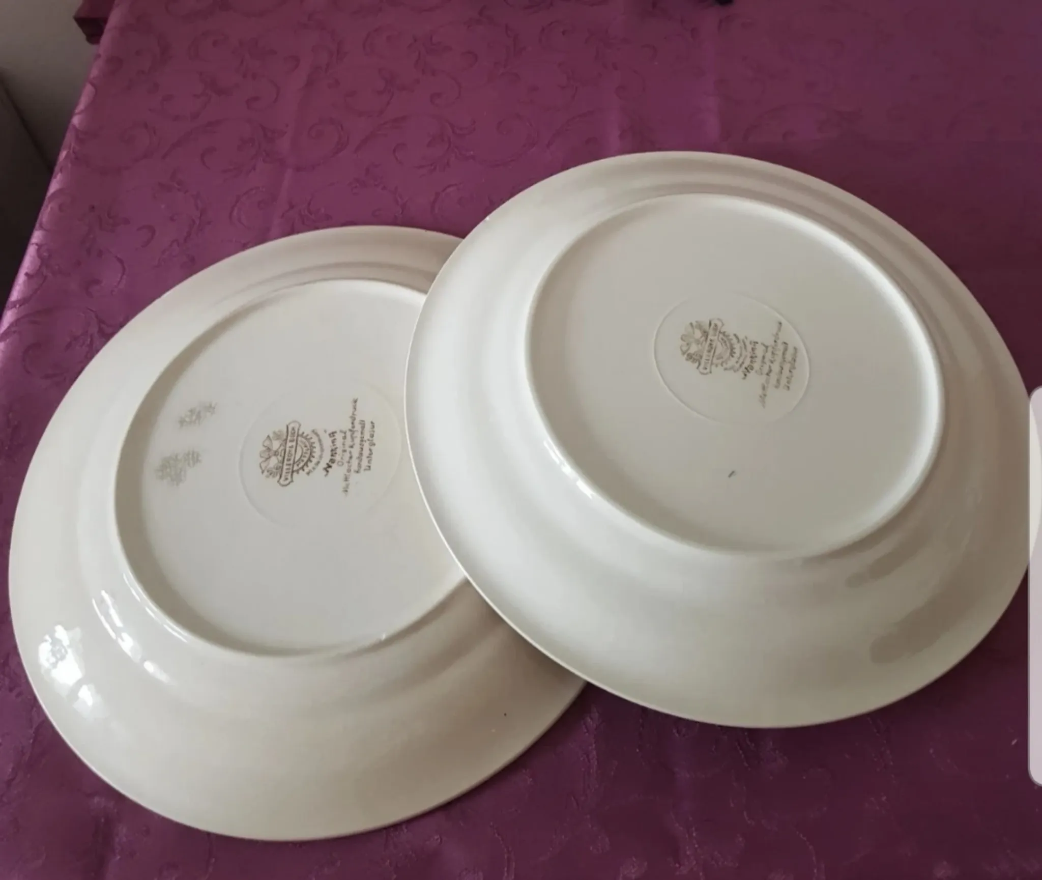 Set of 2 flat plates Villeroy & Boch, Nanking series.
