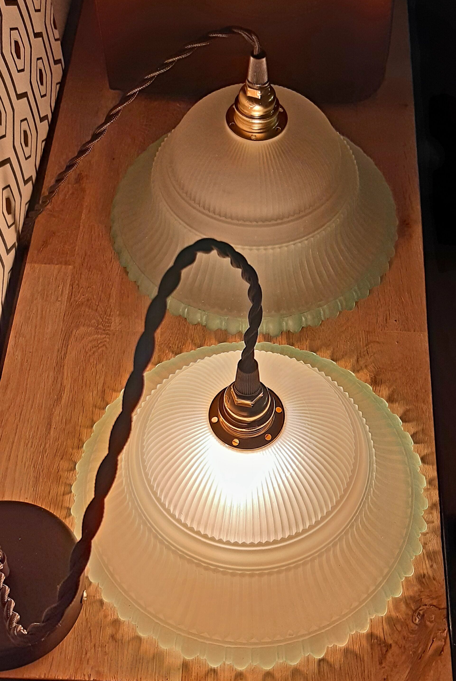 Vintage glass suspension