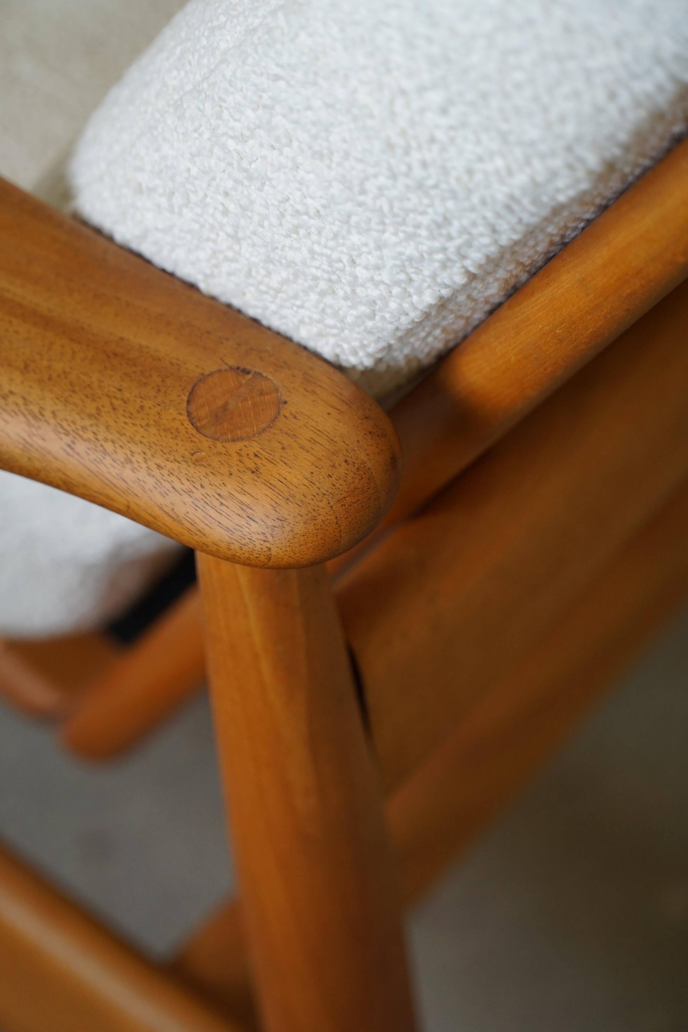 Two-seater canapé Arne Vodder, model Fd 161, reupholstered in boucle, 1950s.