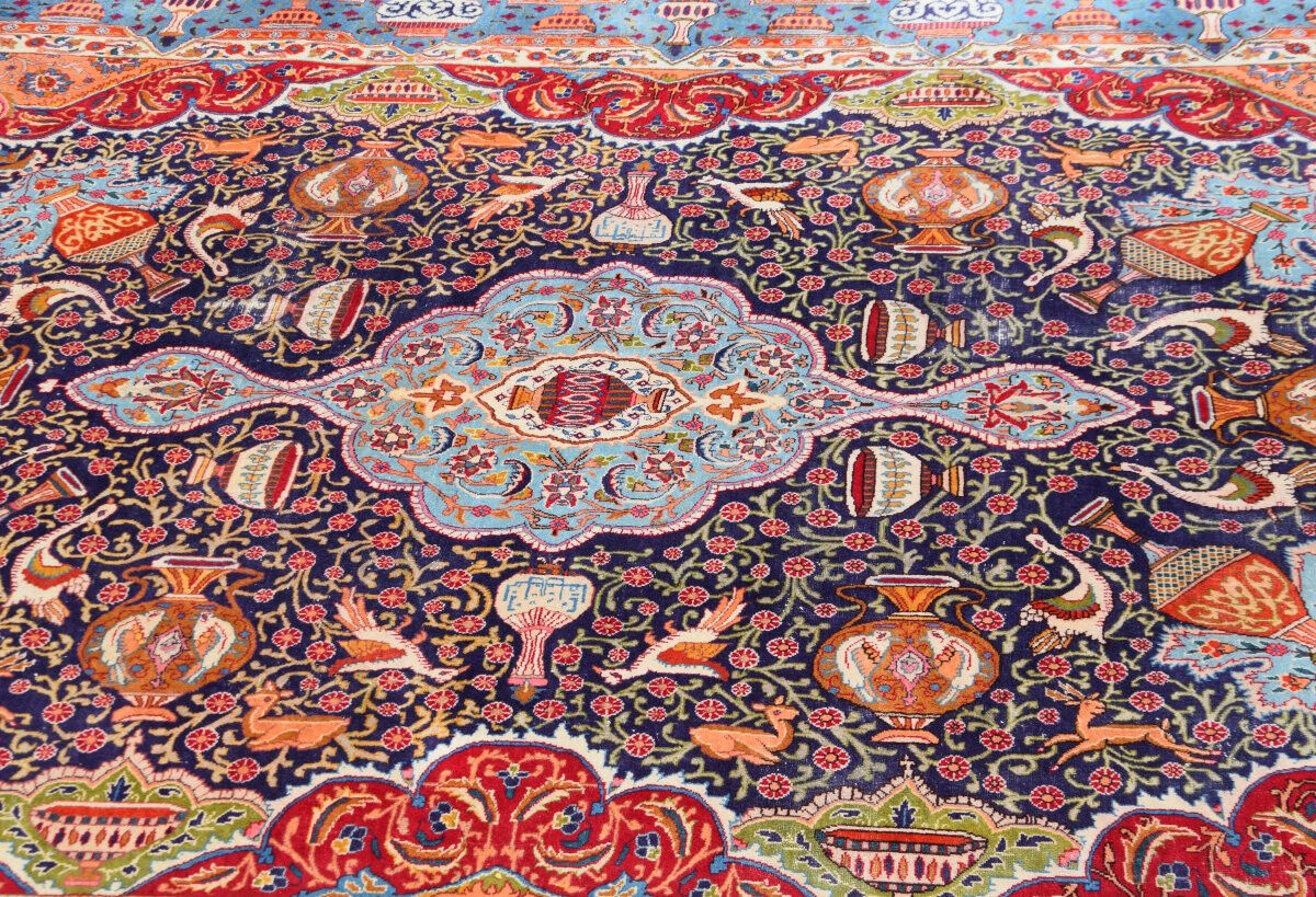 Large Persian Oriental carpet Kāshmar Iran: 380 X 290 cm - Galerie Sardje