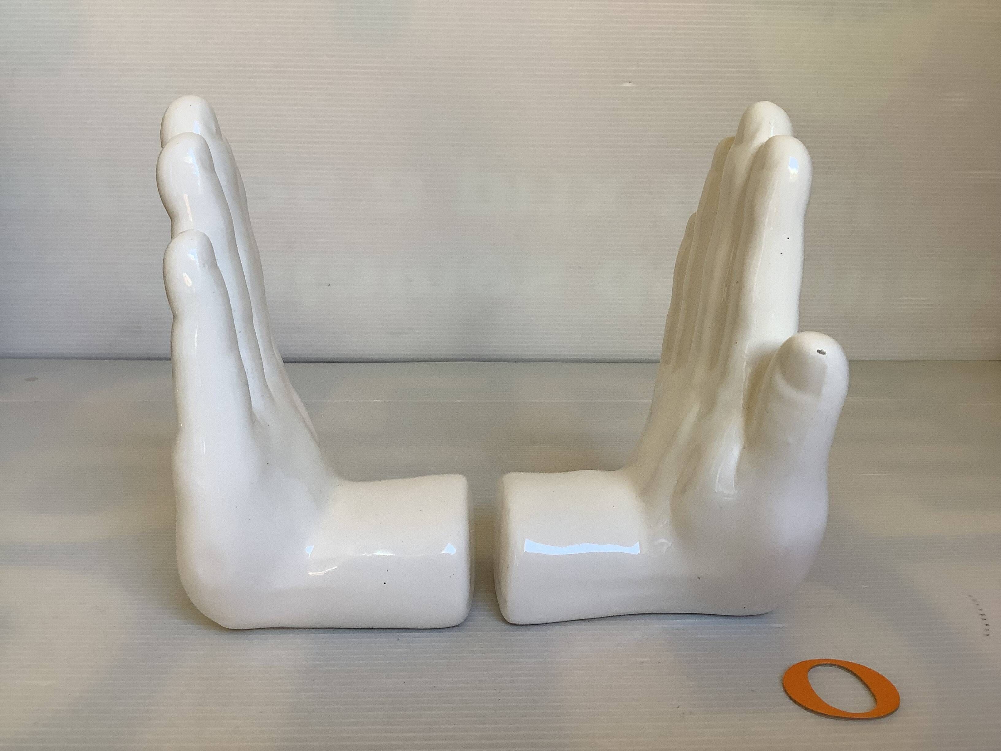 Pair of O-hand bookends