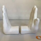 Pair of O-hand bookends