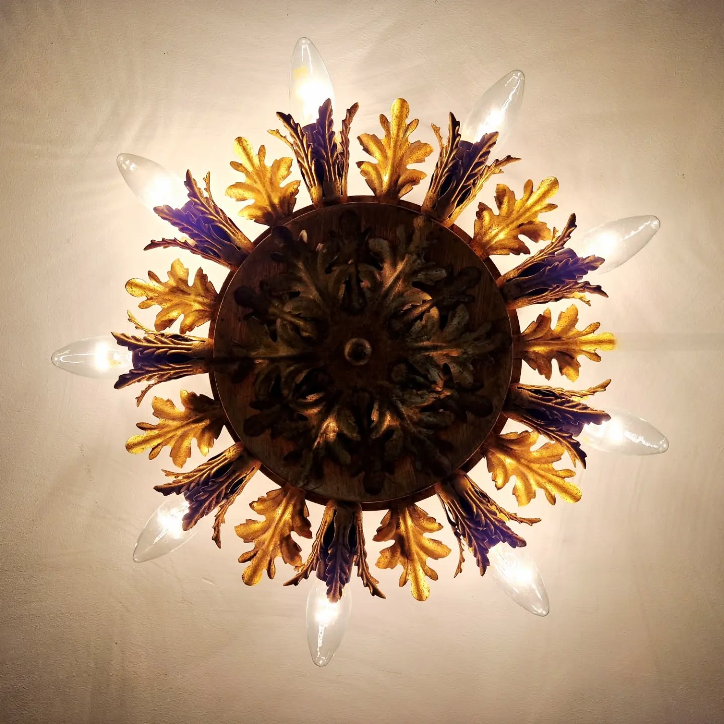 Floral ceiling light in gilded metal, Banci Firenze, Italy, 1970.