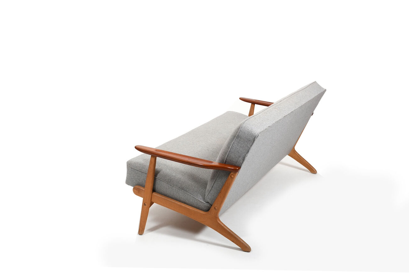 1950s danish 3-seater sofa in solid oak and teak