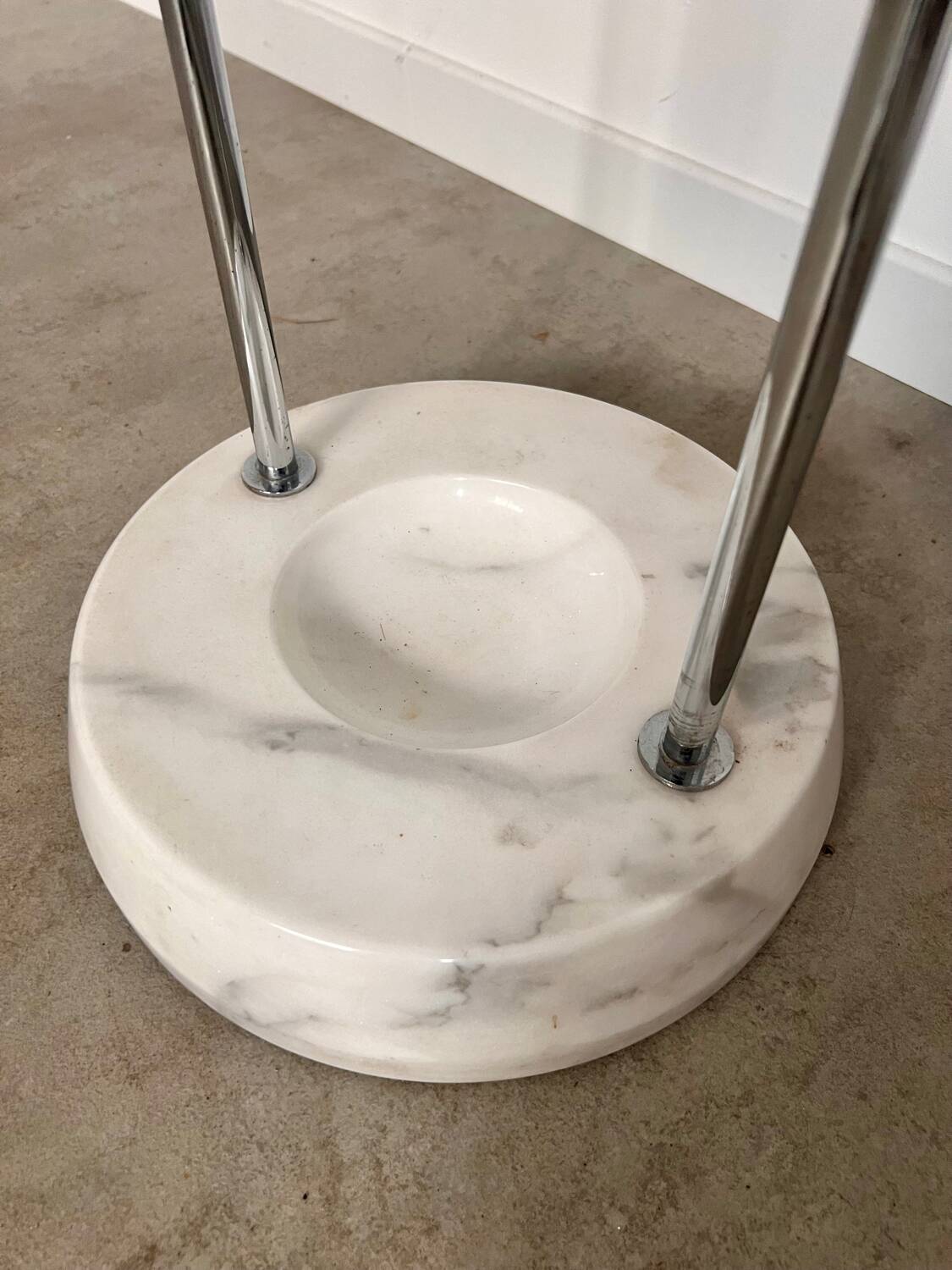 Vintage Coat Rack in Chrome and Carrara Marble Italian design 1970s