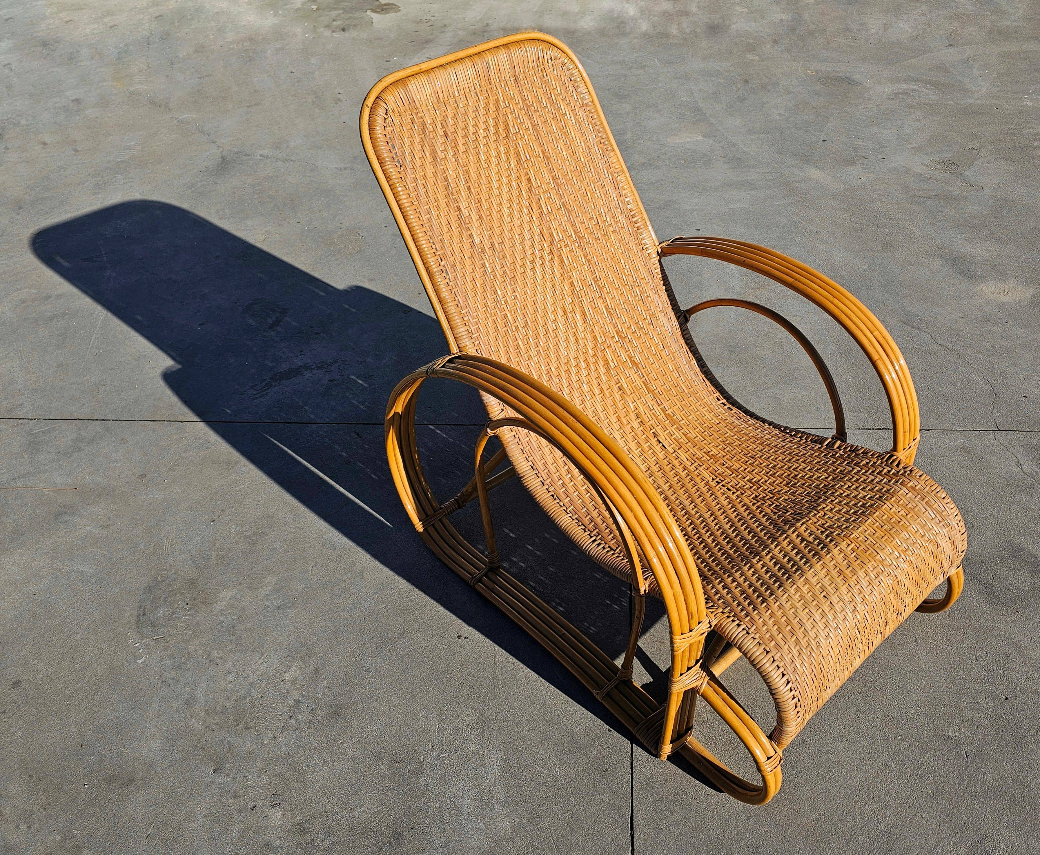 Paire de chaises longues XXL Mid Century Modern en bambou et rotin