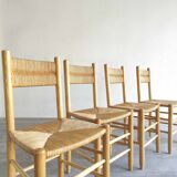 Lot 4 seated wooden chairs and straw backrest