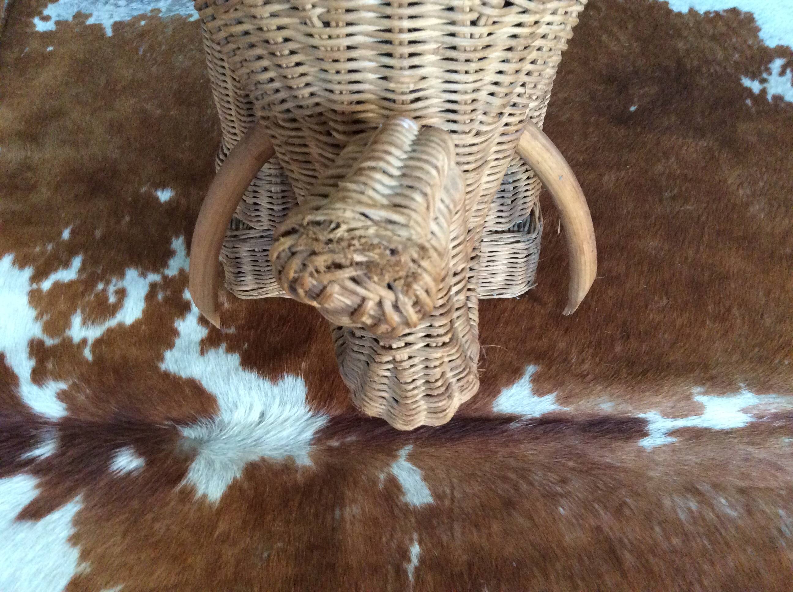 Wicker elephant side table