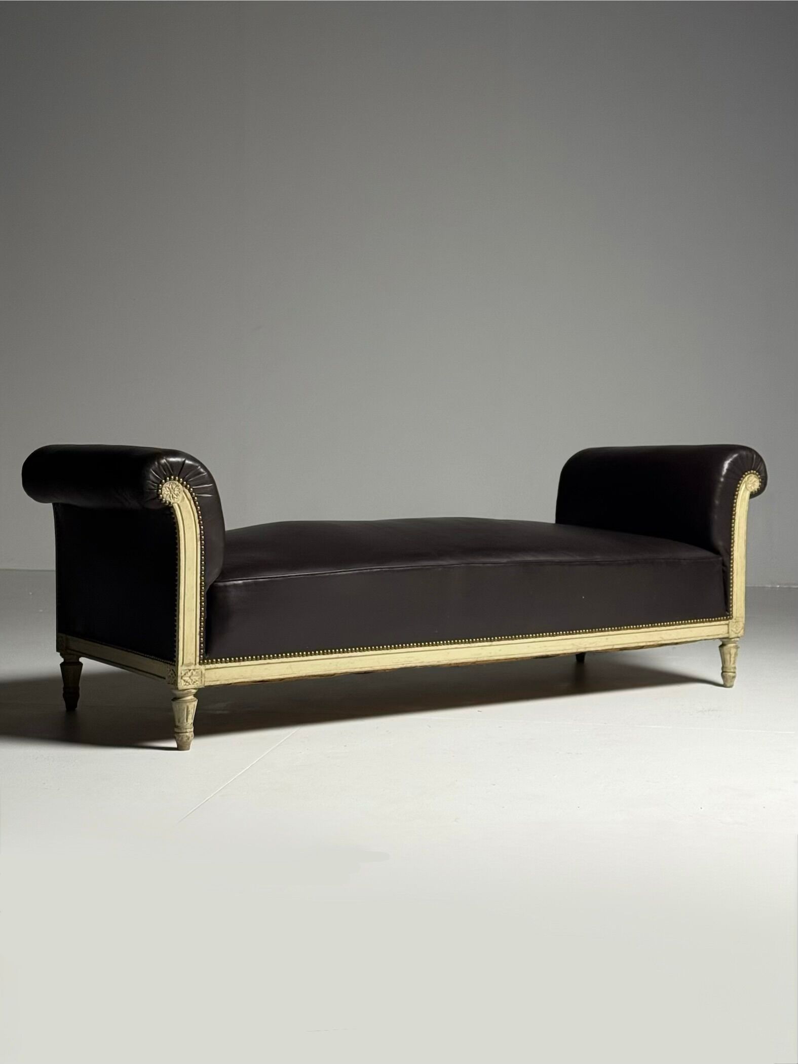 Canapé chaise longue français