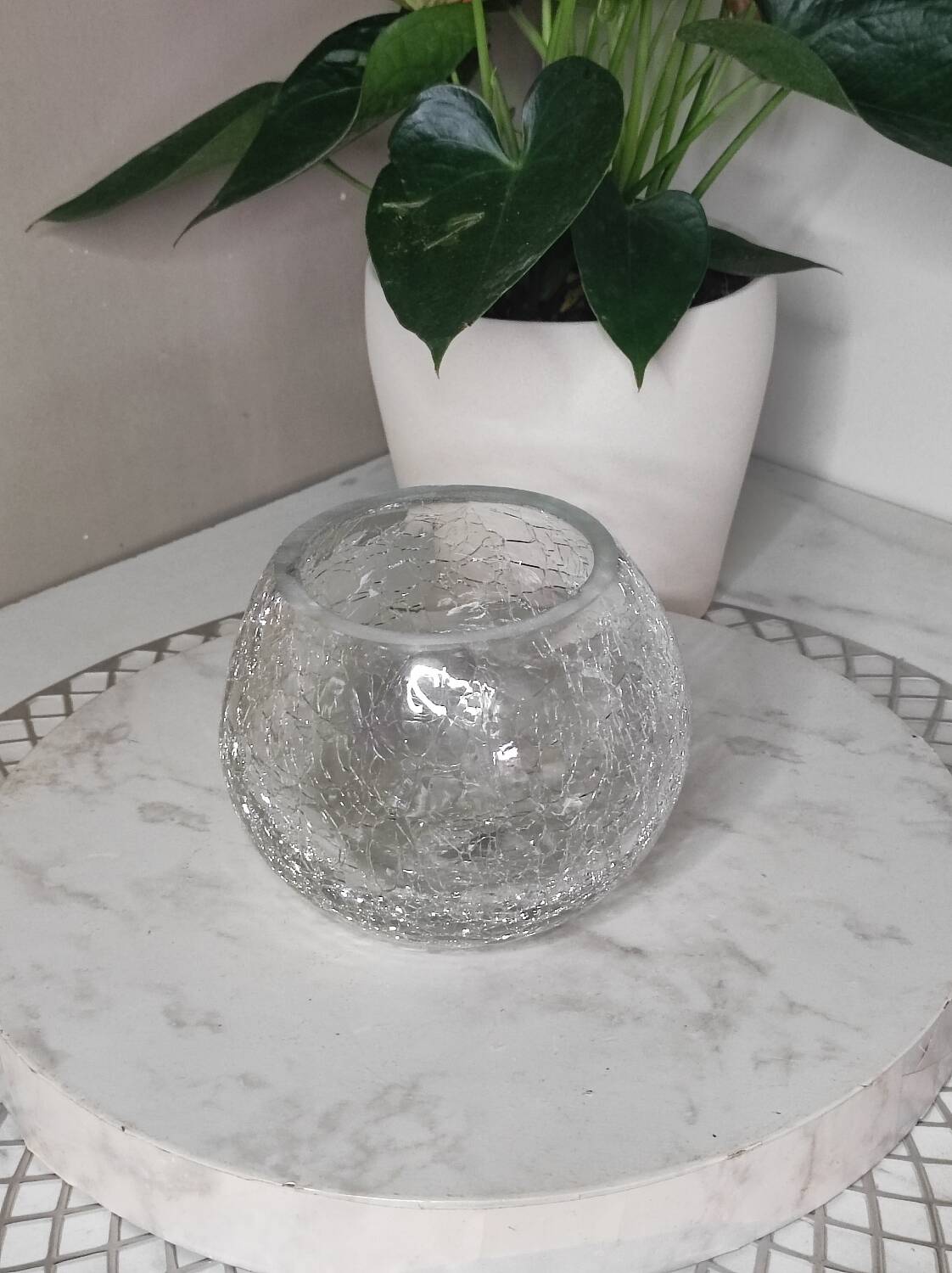 Transparent crackled phosphor