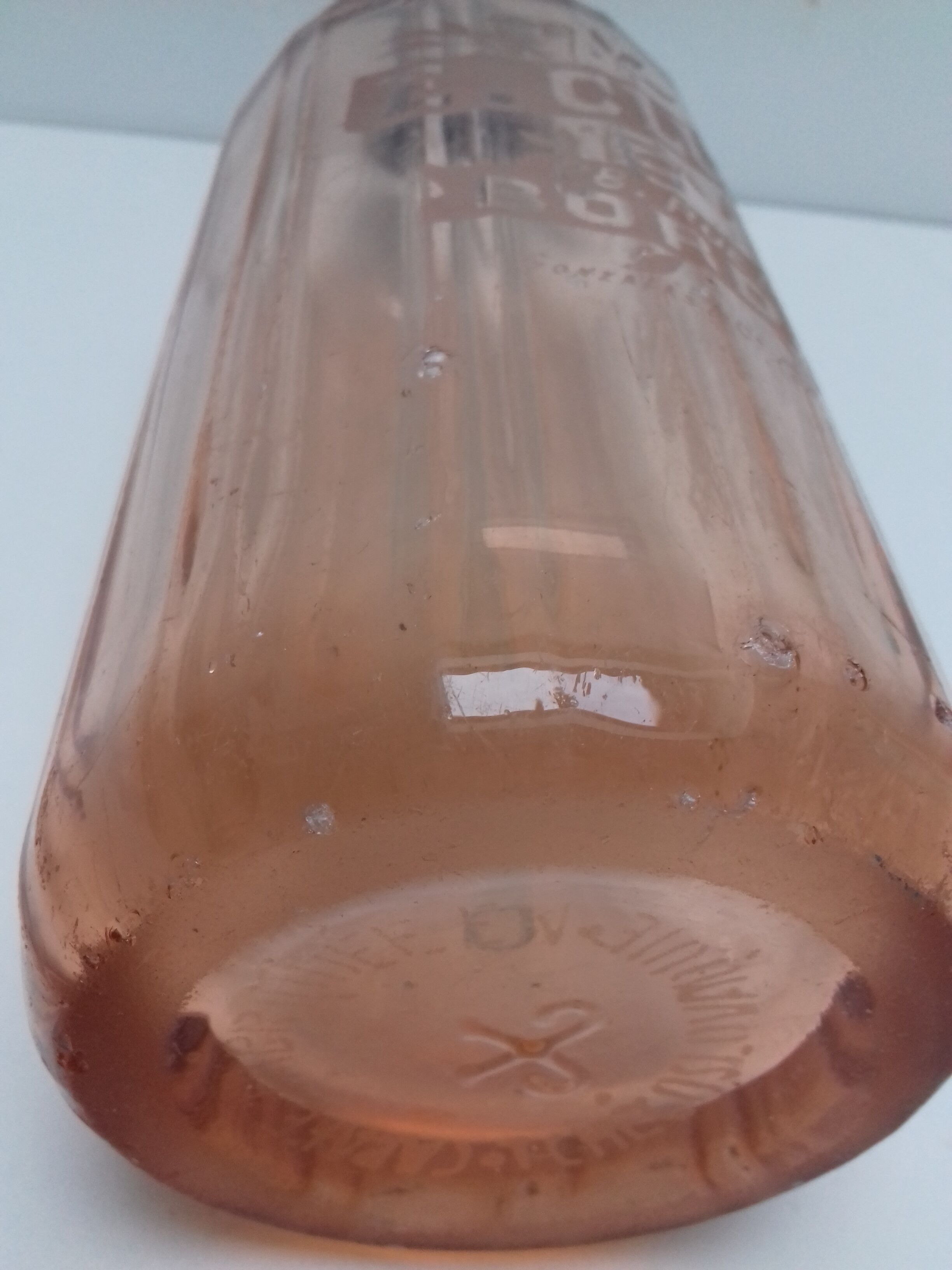 Pink selt water siphon "cluzeau"