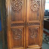 Antique Gothic style walnut wardrobe 19th century
