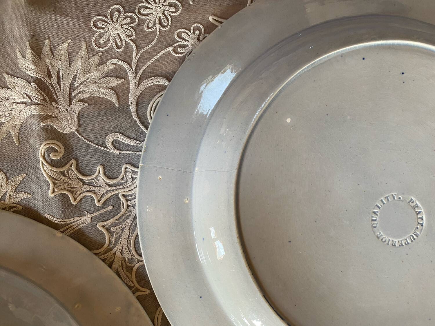 Set of 4 English flat plates from the mid-19th century.