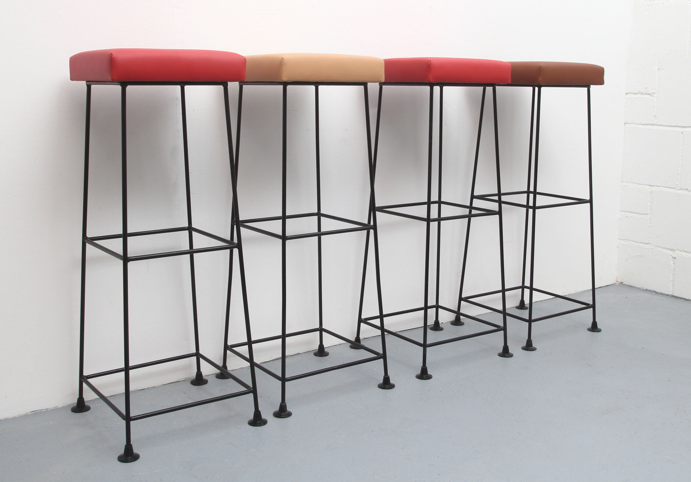 Set of 4 bar-stools Wire 1960s