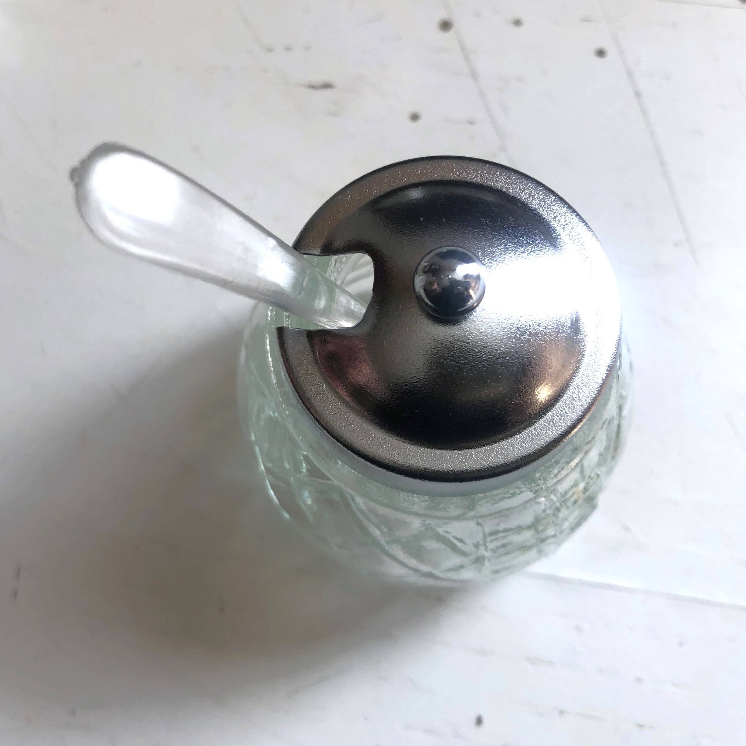 4-piece salt shaker, pepper and mustard set with spoon in stainless steel basket