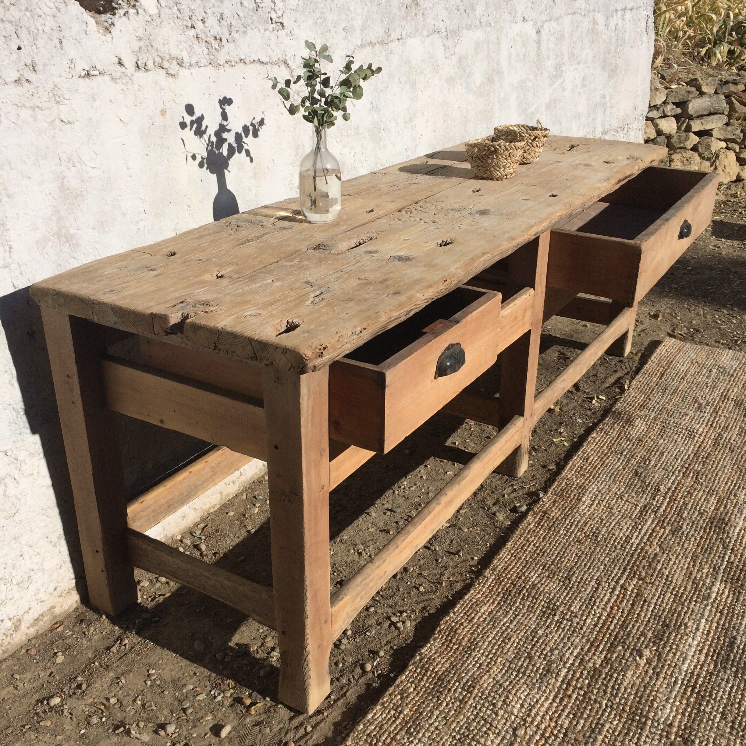 Établi en bois brut