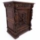 Commode sculptée, France, vers 1840.