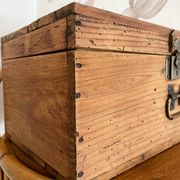 Antique solid pine chest - 41 x 25 x 20