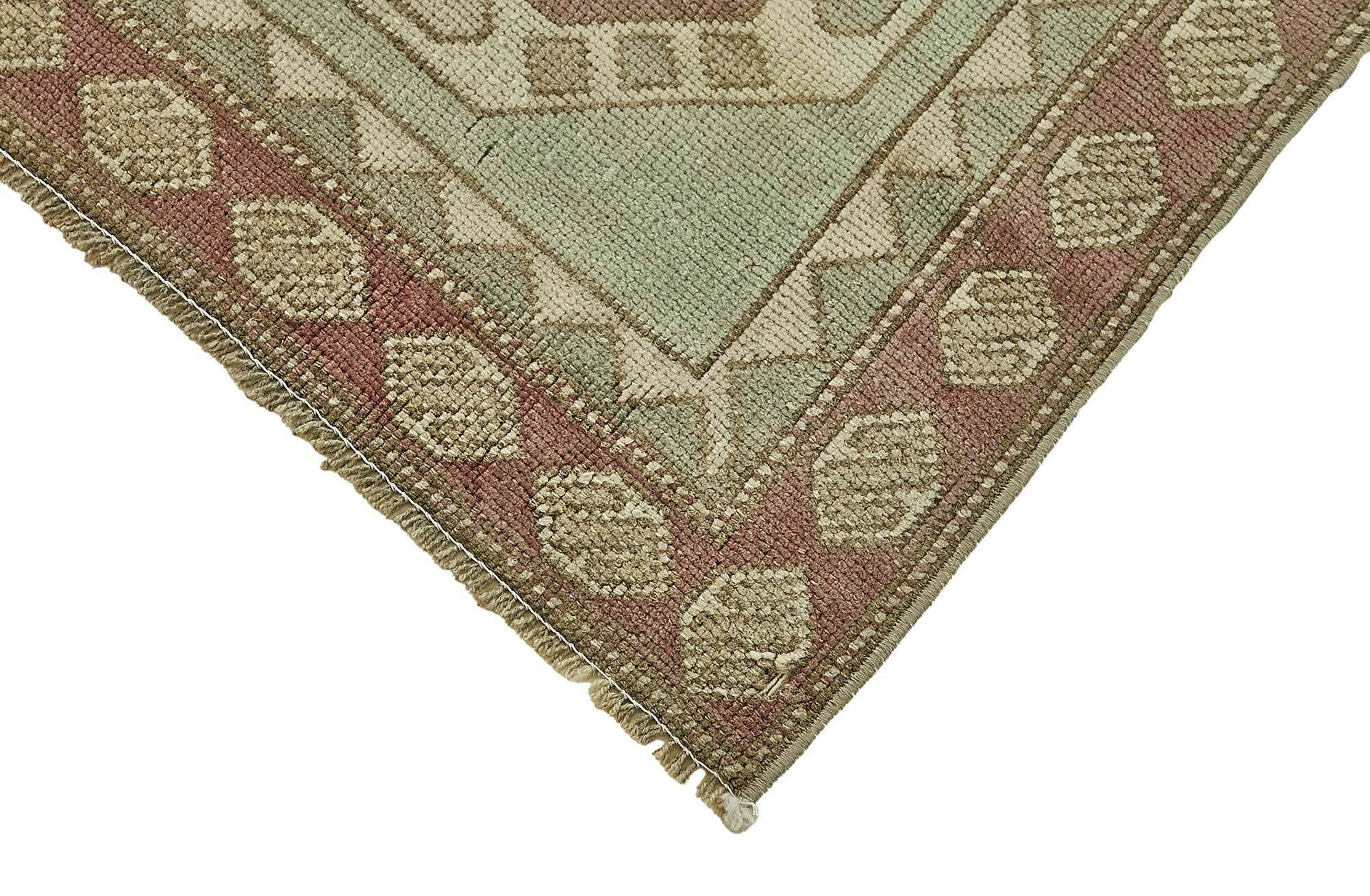 Turkish Vintage Anatolian Rug 104 cm x 181 cm