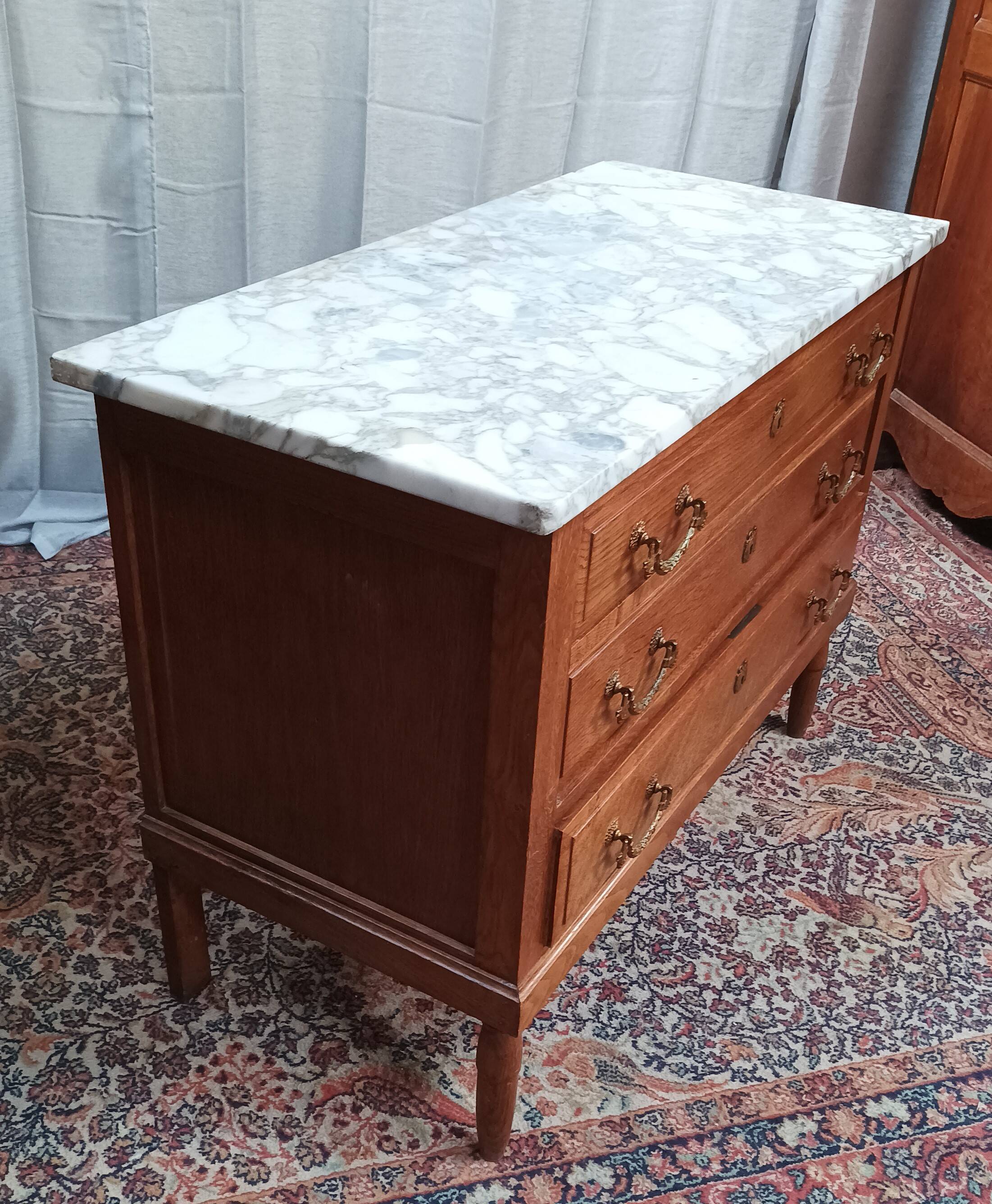 Louis XVI style chest of drawers in oak and marble top