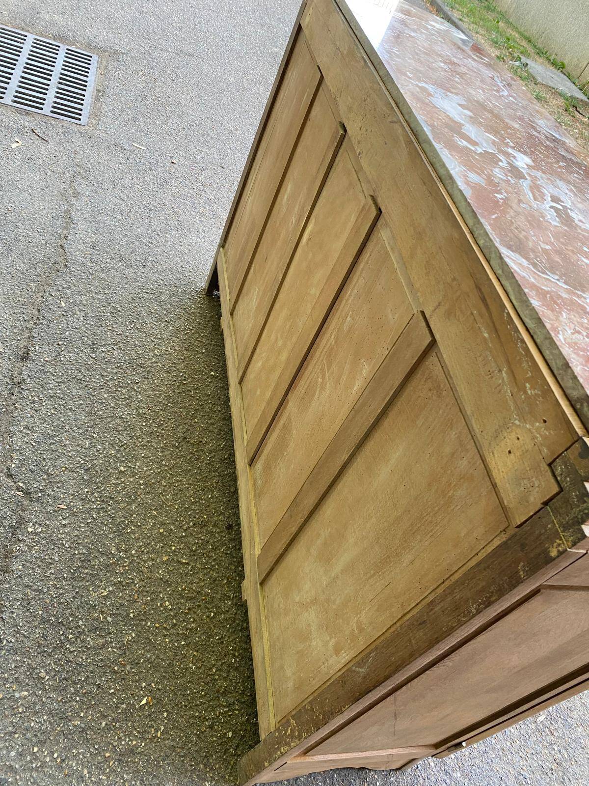 Art Deco vintage Parisian buffet renovated in solid oak and pink marble from the 1930s.