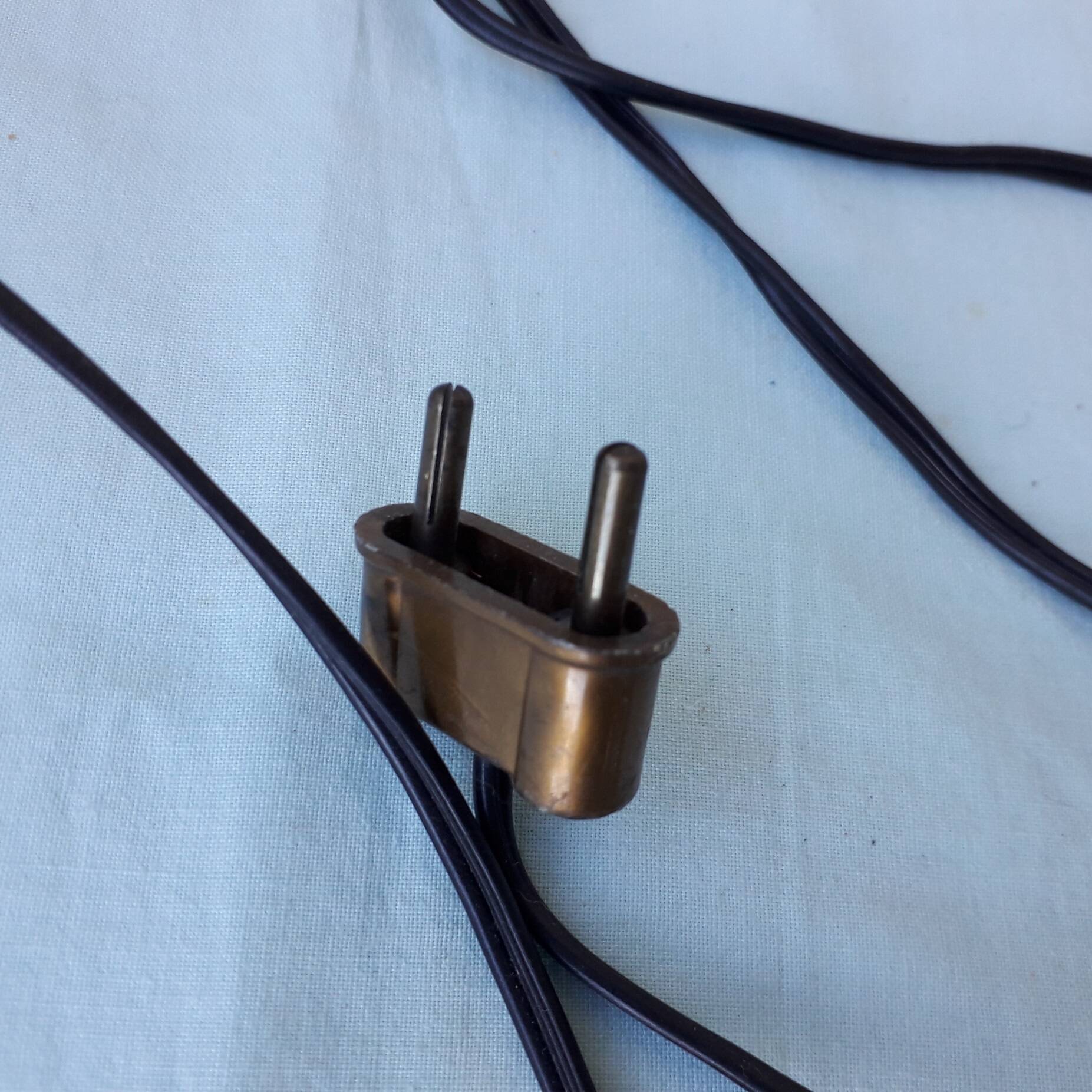 Lamp base in pink opaline.