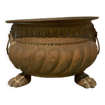 Copper planter with two lion heads, 17th-18th century