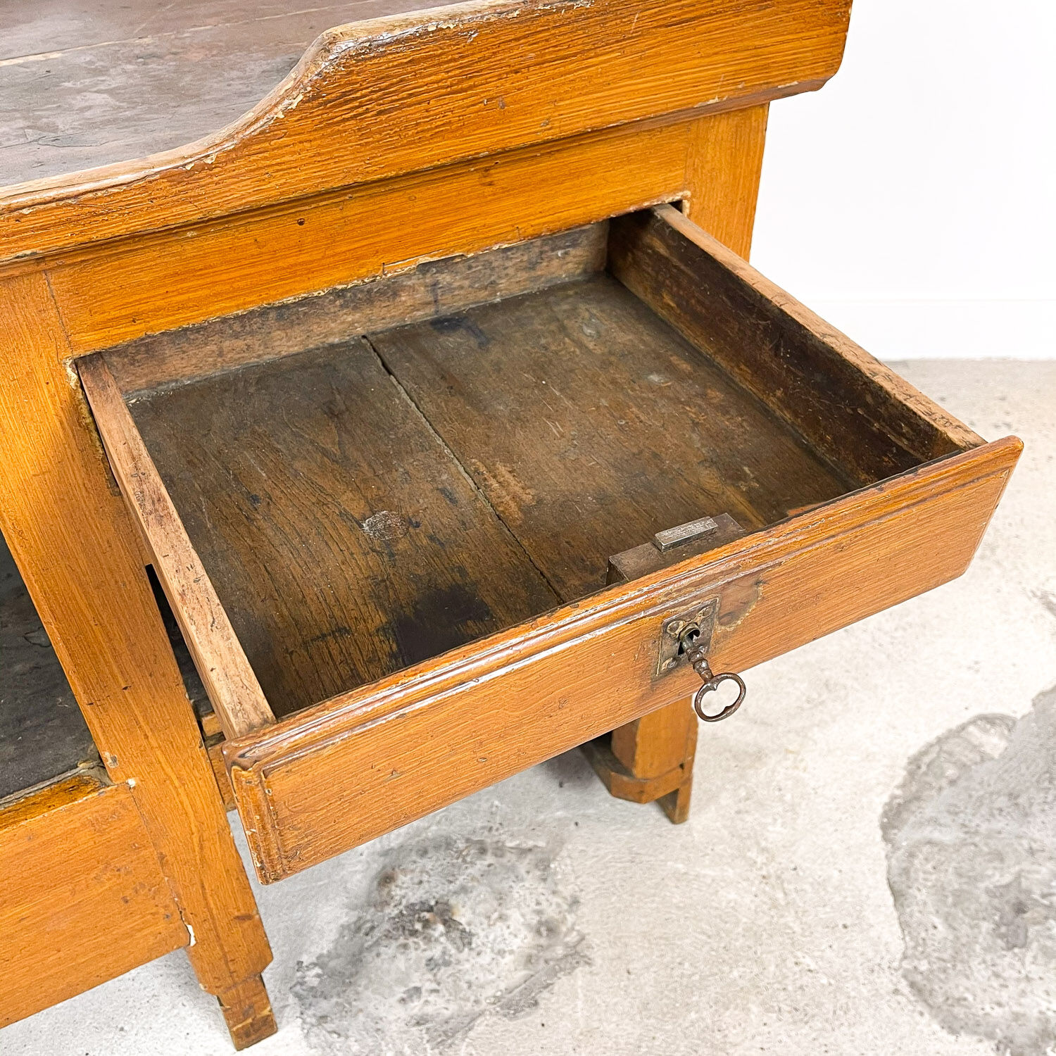 French antique sales counter