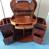 Travel dressing table