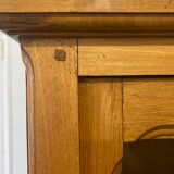 Small old Parisian showcase