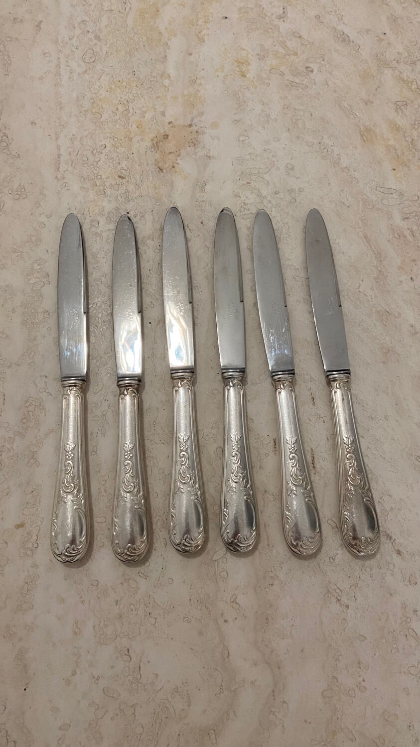 Set of 6 cheese or dessert knives in vintage silver metal