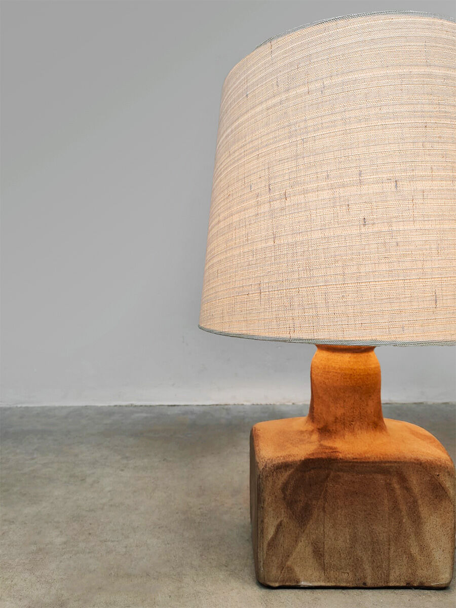 Vintage ceramic table lamp earth tones