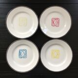 Set of 4 plates with oak leaf decoration